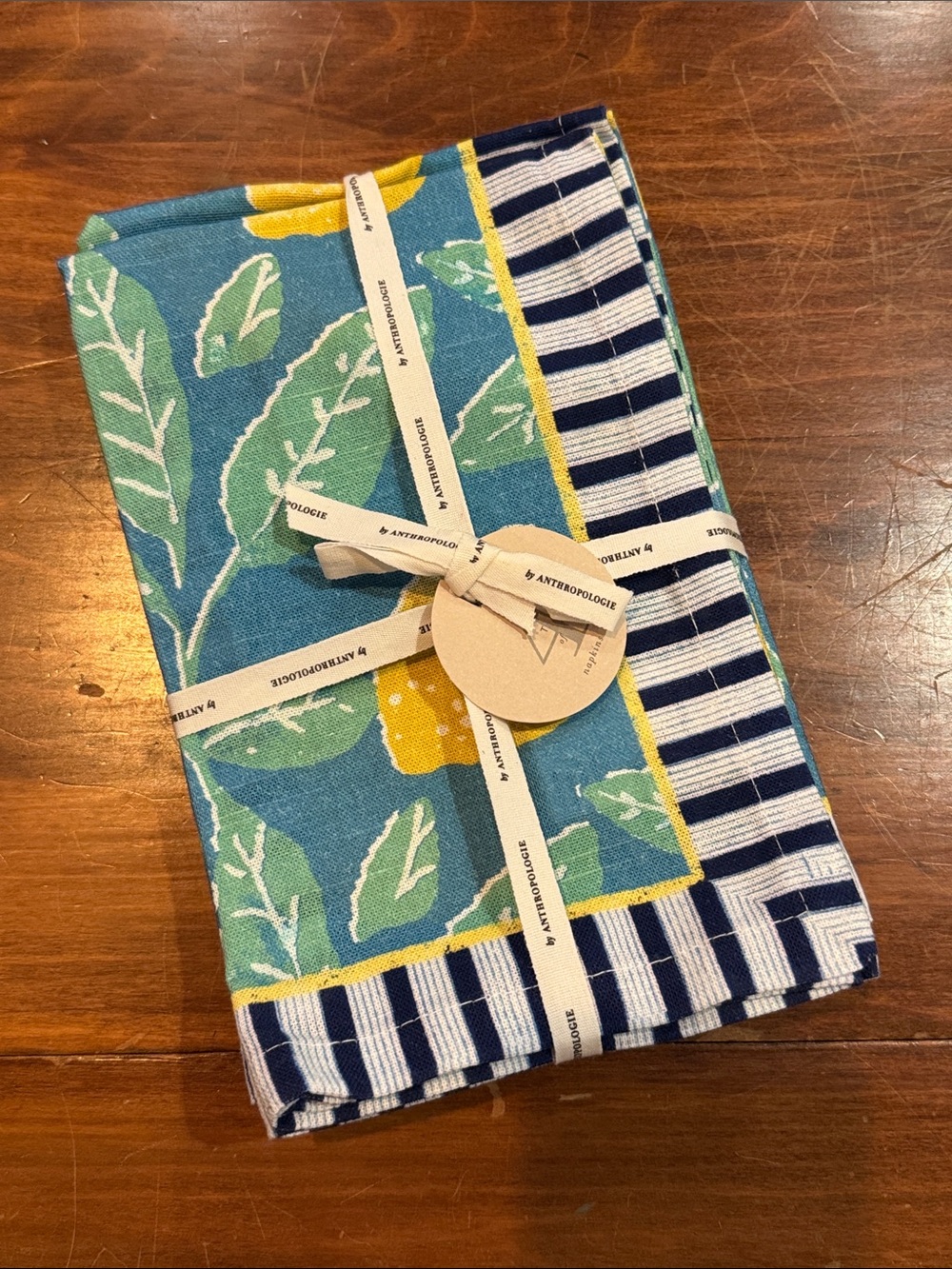 NWT Anthropologie Luca Fruit Lemon Pattern  Napkins Set of 4 100% Cotton 18” NEW